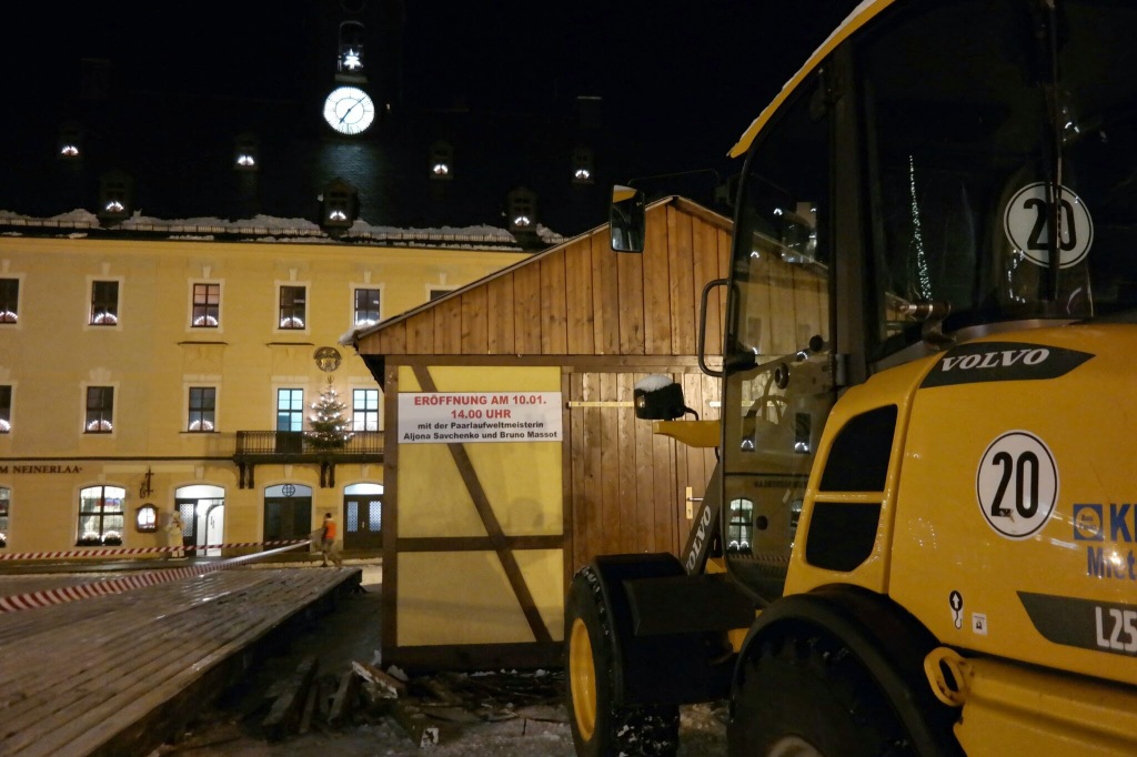 Aufbau Eisarena Markt Annaberg-Buchholz