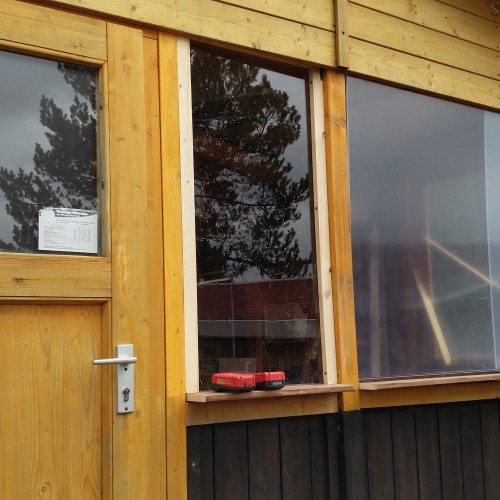Ausbaustufe Fenster an der Hütte